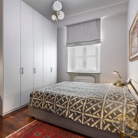Elegance At Apartment *